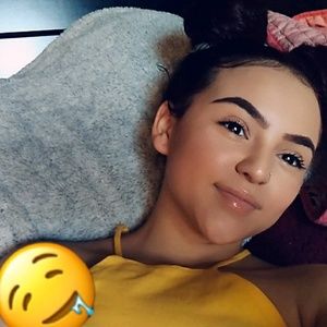 Meet your Posher, Jocelyn